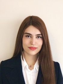 Yasaman_Ghiasi